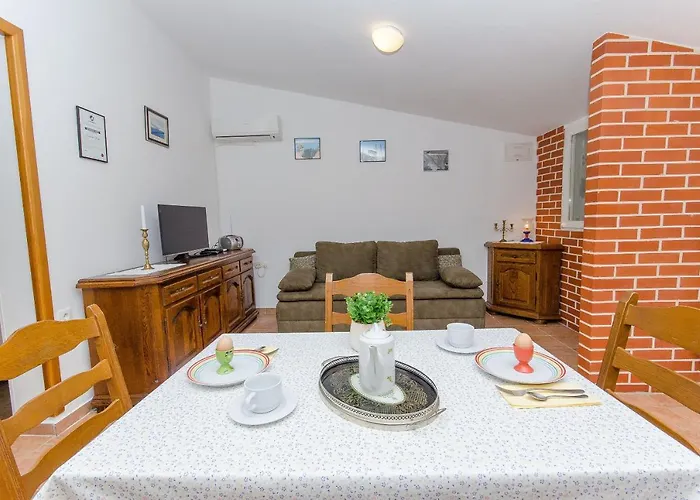 House Tomislav