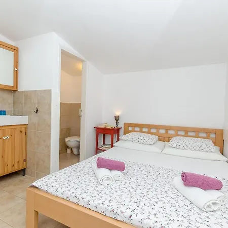 House Tomislav * Kolan